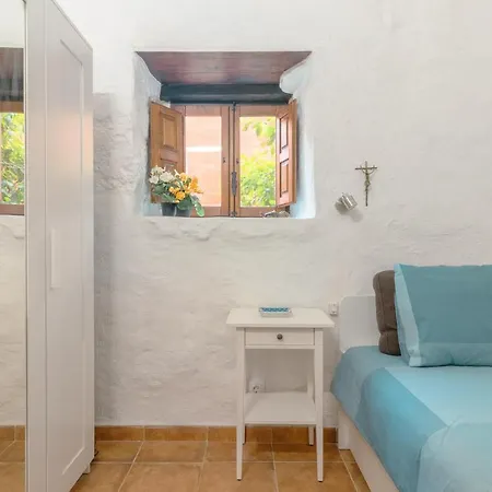 Holiday home Flatguest Casa Del Sol - Terrace - Parking